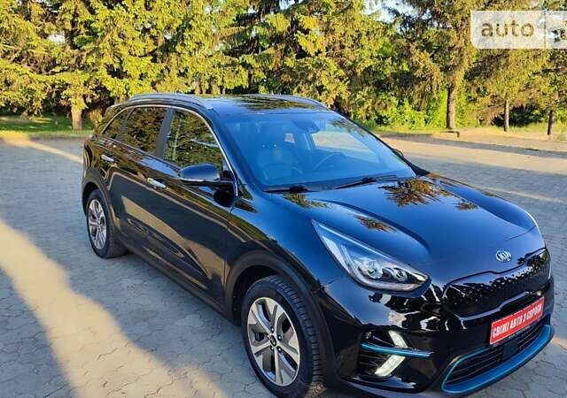 Чорний Кіа Niro, об'ємом двигуна 0 л та пробігом 105 тис. км за 19099 $, фото 34 на Automoto.ua