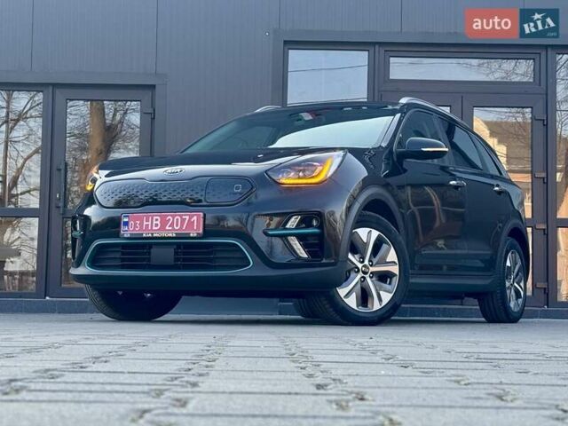 Черный Киа Niro, объемом двигателя 0 л и пробегом 68 тыс. км за 18750 $, фото 1 на Automoto.ua
