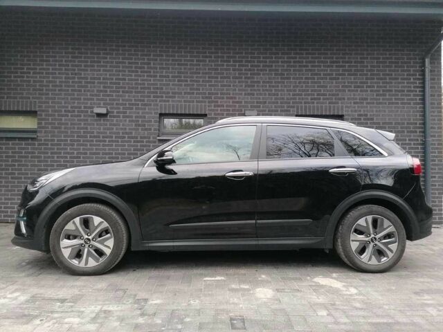 Киа Niro 2019 в Киеве на Automoto.ua Черный Киа Niro, объемом двигателя 0 л и пробегом 120 тыс. км за 11500 $, фото 6 на Automoto.ua