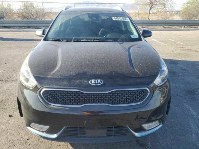 Чорний Кіа Niro, об'ємом двигуна 0 л та пробігом 94 тис. км за 3800 $, фото 4 на Automoto.ua