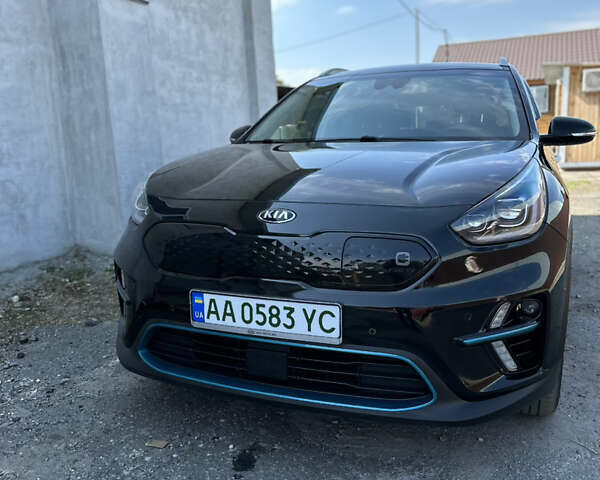 Черный Киа Niro, объемом двигателя 0 л и пробегом 94 тыс. км за 18600 $, фото 68 на Automoto.ua