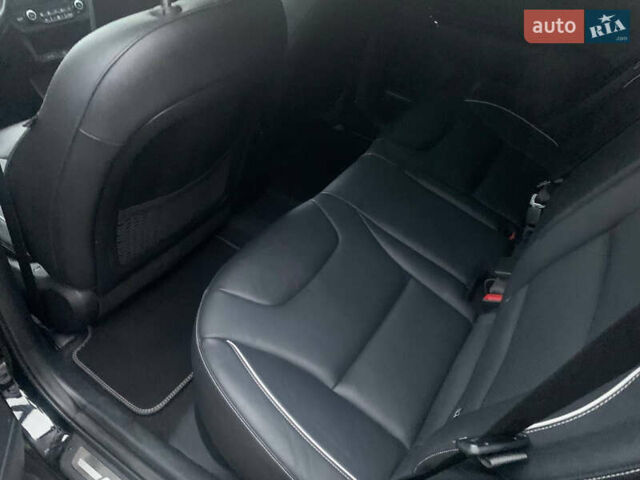 Чорний Кіа Niro, об'ємом двигуна 0 л та пробігом 159 тис. км за 17999 $, фото 13 на Automoto.ua