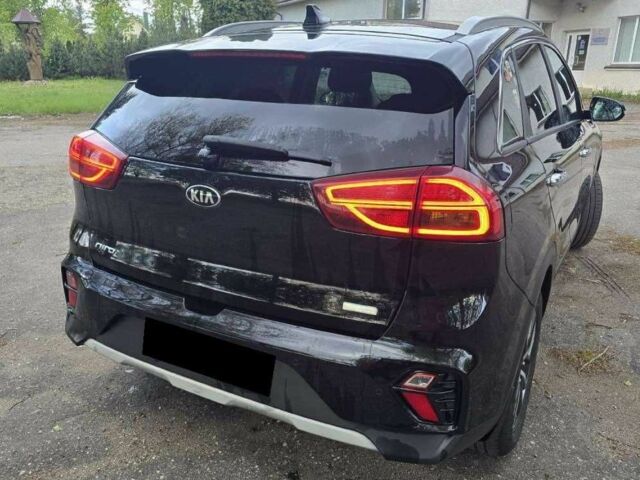 Чорний Кіа Niro, об'ємом двигуна 0 л та пробігом 78 тис. км за 11900 $, фото 10 на Automoto.ua
