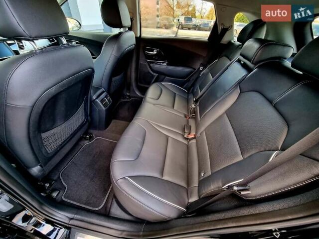 Черный Киа Niro, объемом двигателя 0 л и пробегом 89 тыс. км за 19899 $, фото 62 на Automoto.ua