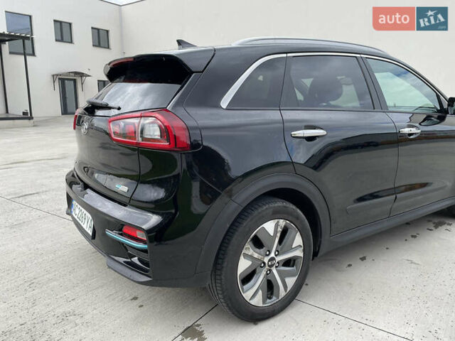 Киа Niro 2019 в Луцке на Automoto.ua Черный Киа Niro, объемом двигателя 0 л и пробегом 127 тыс. км за 19950 $, фото 8 на Automoto.ua