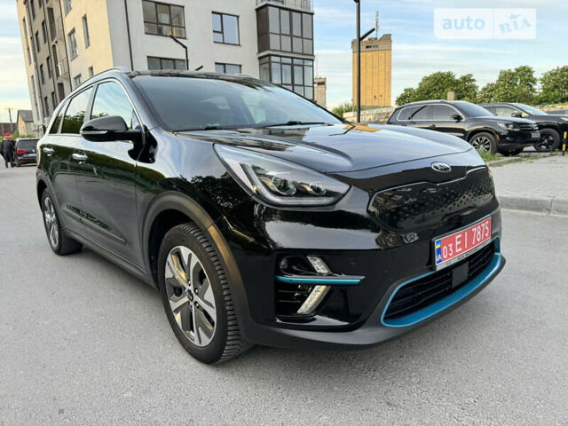 Чорний Кіа Niro, об'ємом двигуна 0 л та пробігом 91 тис. км за 19500 $, фото 10 на Automoto.ua