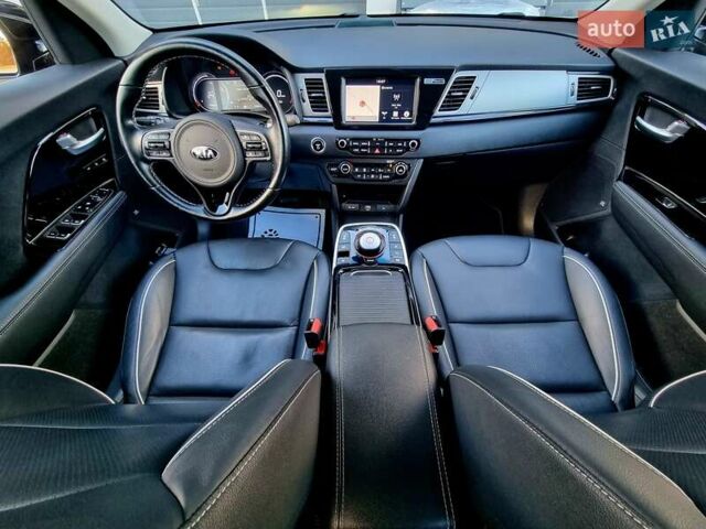 Черный Киа Niro, объемом двигателя 0 л и пробегом 89 тыс. км за 19899 $, фото 53 на Automoto.ua