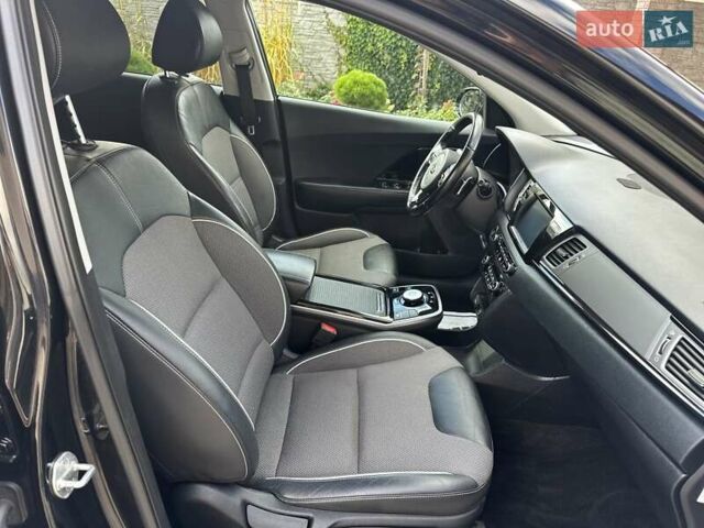 Киа Niro 2019 в Виннице на Automoto.ua Черный Киа Niro, объемом двигателя 0 л и пробегом 108 тыс. км за 15900 $, фото 7 на Automoto.ua