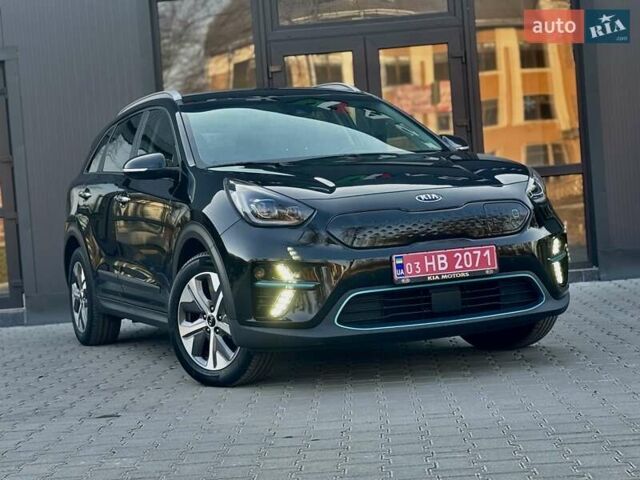 Черный Киа Niro, объемом двигателя 0 л и пробегом 68 тыс. км за 18750 $, фото 33 на Automoto.ua