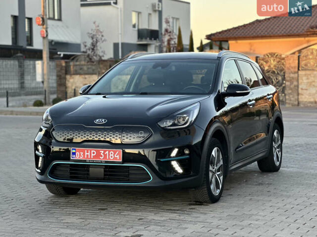 Чорний Кіа Niro, об'ємом двигуна 0 л та пробігом 93 тис. км за 18700 $, фото 18 на Automoto.ua