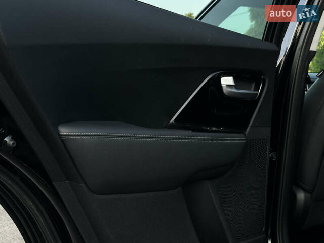 Черный Киа Niro, объемом двигателя 0 л и пробегом 148 тыс. км за 17500 $, фото 32 на Automoto.ua