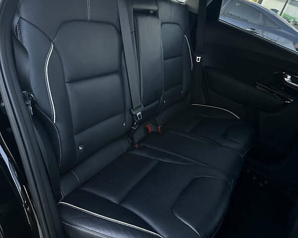 Чорний Кіа Niro, об'ємом двигуна 0 л та пробігом 93 тис. км за 18700 $, фото 49 на Automoto.ua