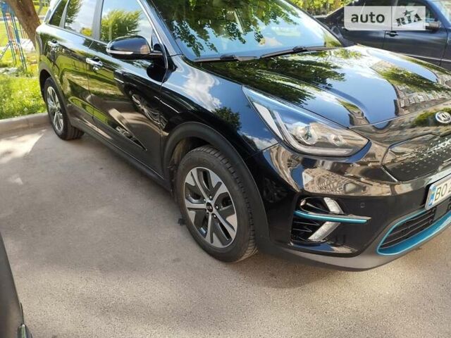 Чорний Кіа Niro, об'ємом двигуна 0 л та пробігом 154 тис. км за 22000 $, фото 65 на Automoto.ua