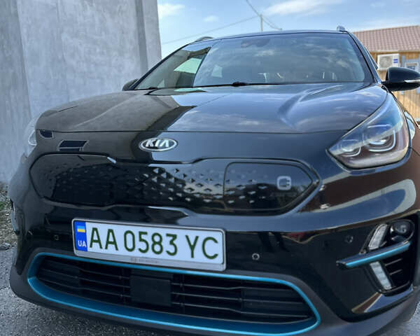 Черный Киа Niro, объемом двигателя 0 л и пробегом 94 тыс. км за 18600 $, фото 67 на Automoto.ua