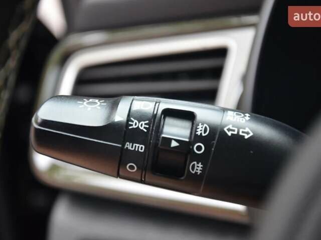 Черный Киа Niro, объемом двигателя 0 л и пробегом 155 тыс. км за 16500 $, фото 18 на Automoto.ua