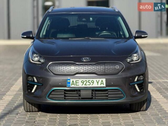 Чорний Кіа Niro, об'ємом двигуна 0 л та пробігом 137 тис. км за 22000 $, фото 1 на Automoto.ua