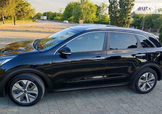 Черный Киа Niro, объемом двигателя 0 л и пробегом 105 тыс. км за 19099 $, фото 14 на Automoto.ua