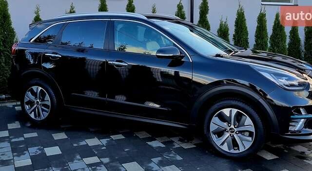 Черный Киа Niro, объемом двигателя 0 л и пробегом 89 тыс. км за 19899 $, фото 25 на Automoto.ua