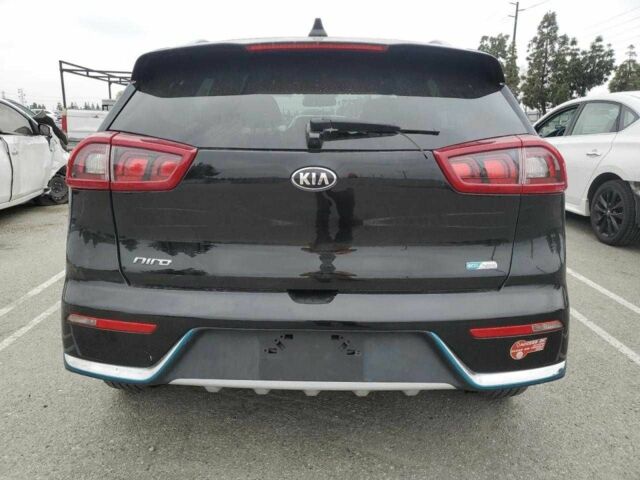 Черный Киа Niro, объемом двигателя 1.6 л и пробегом 70 тыс. км за 13000 $, фото 2 на Automoto.ua