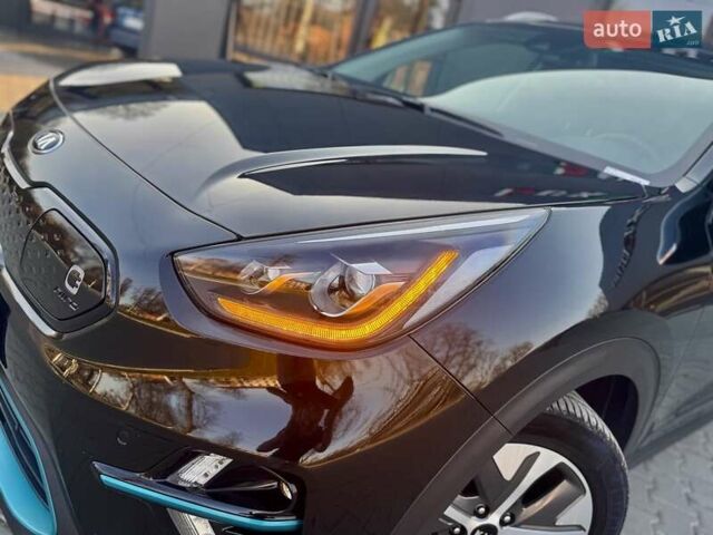 Черный Киа Niro, объемом двигателя 0 л и пробегом 68 тыс. км за 18750 $, фото 13 на Automoto.ua