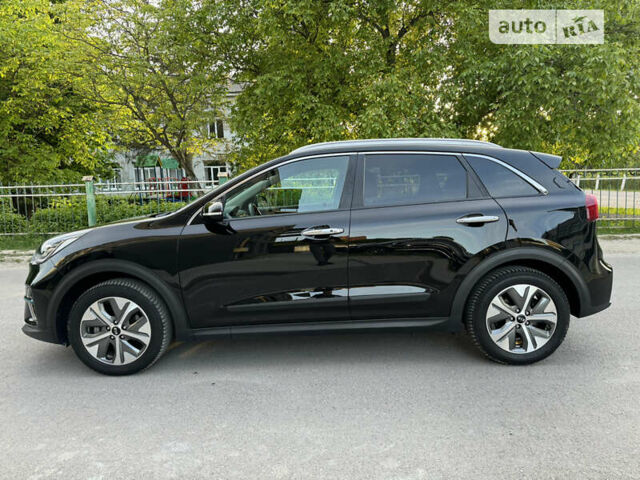 Чорний Кіа Niro, об'ємом двигуна 0 л та пробігом 91 тис. км за 19500 $, фото 3 на Automoto.ua