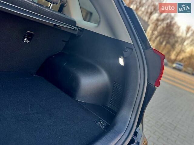 Черный Киа Niro, объемом двигателя 0 л и пробегом 68 тыс. км за 18750 $, фото 174 на Automoto.ua