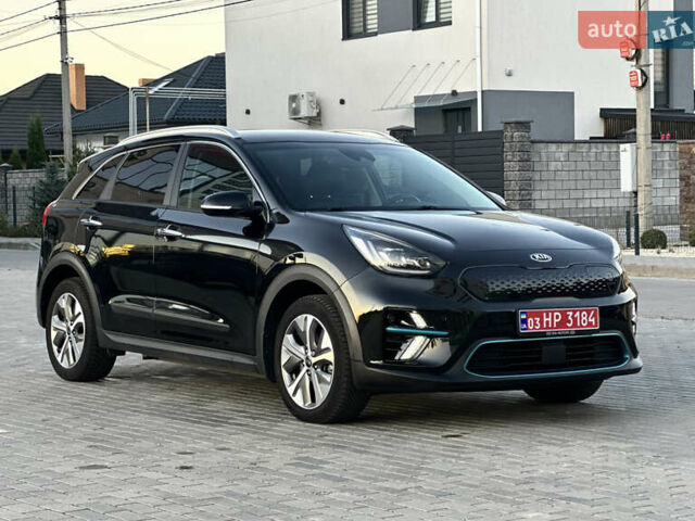 Чорний Кіа Niro, об'ємом двигуна 0 л та пробігом 93 тис. км за 18700 $, фото 17 на Automoto.ua