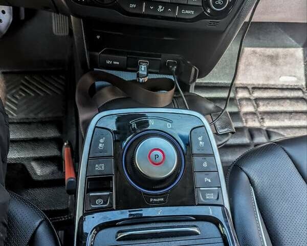 Черный Киа Niro, объемом двигателя 0 л и пробегом 117 тыс. км за 19517 $, фото 14 на Automoto.ua