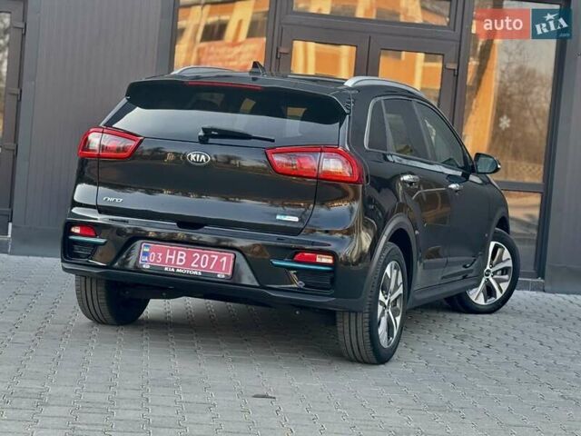 Черный Киа Niro, объемом двигателя 0 л и пробегом 68 тыс. км за 18750 $, фото 77 на Automoto.ua