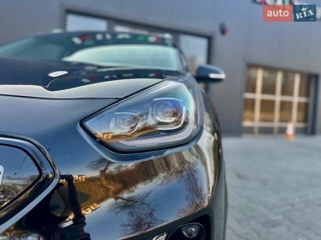 Черный Киа Niro, объемом двигателя 0 л и пробегом 68 тыс. км за 18750 $, фото 16 на Automoto.ua