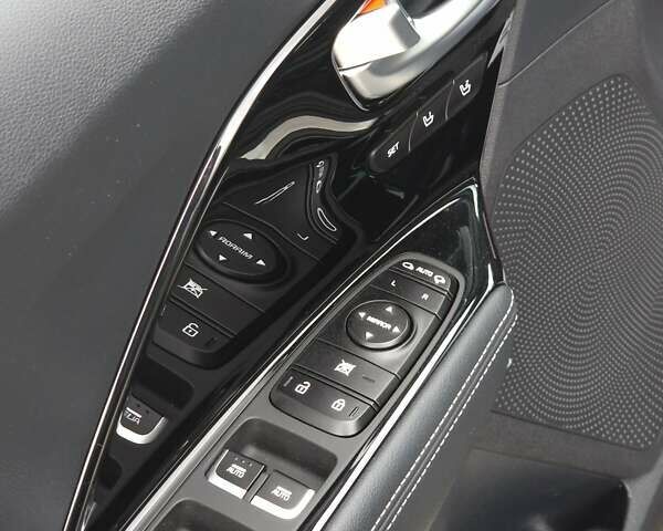 Чорний Кіа Niro, об'ємом двигуна 0 л та пробігом 112 тис. км за 18200 $, фото 12 на Automoto.ua