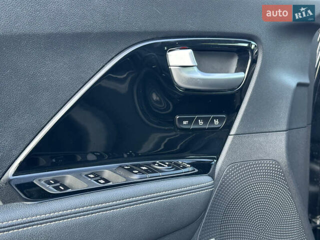 Черный Киа Niro, объемом двигателя 0 л и пробегом 148 тыс. км за 17500 $, фото 17 на Automoto.ua