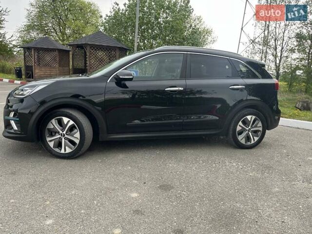 Черный Киа Niro, объемом двигателя 0 л и пробегом 112 тыс. км за 18700 $, фото 9 на Automoto.ua