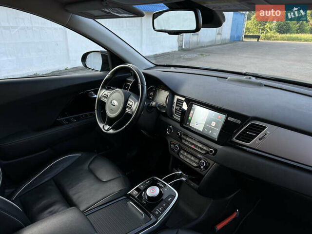 Черный Киа Niro, объемом двигателя 0 л и пробегом 148 тыс. км за 17500 $, фото 43 на Automoto.ua