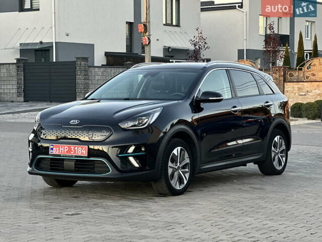 Чорний Кіа Niro, об'ємом двигуна 0 л та пробігом 93 тис. км за 18700 $, фото 19 на Automoto.ua