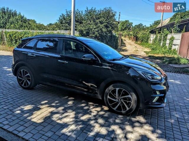 Черный Киа Niro, объемом двигателя 0 л и пробегом 117 тыс. км за 19517 $, фото 8 на Automoto.ua