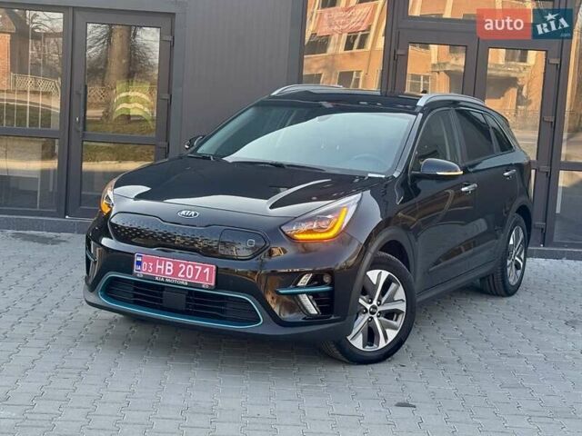 Черный Киа Niro, объемом двигателя 0 л и пробегом 68 тыс. км за 18750 $, фото 3 на Automoto.ua