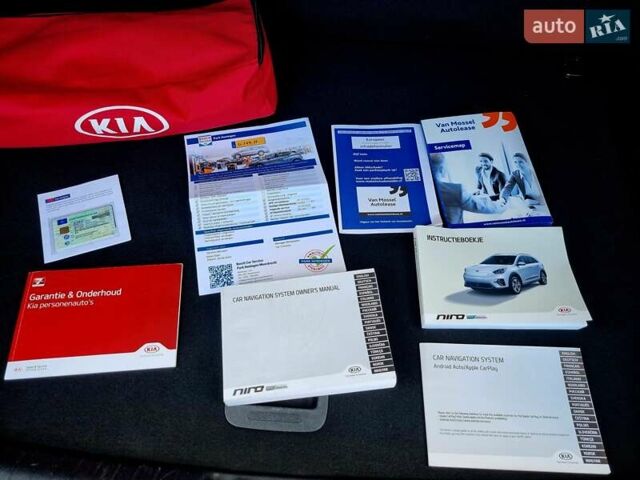 Черный Киа Niro, объемом двигателя 0 л и пробегом 89 тыс. км за 19899 $, фото 95 на Automoto.ua