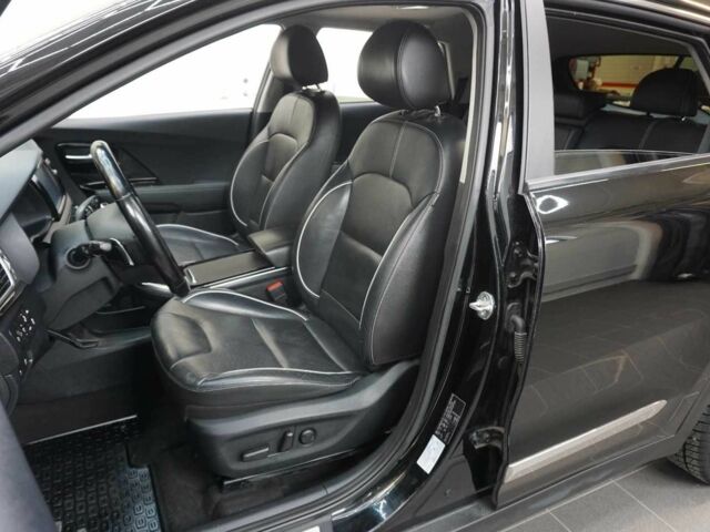 Кіа Niro 2019 у Києві на Automoto.ua Чорний Кіа Niro, об'ємом двигуна 0 л та пробігом 158 тис. км за 14200 $, фото 11 на Automoto.ua