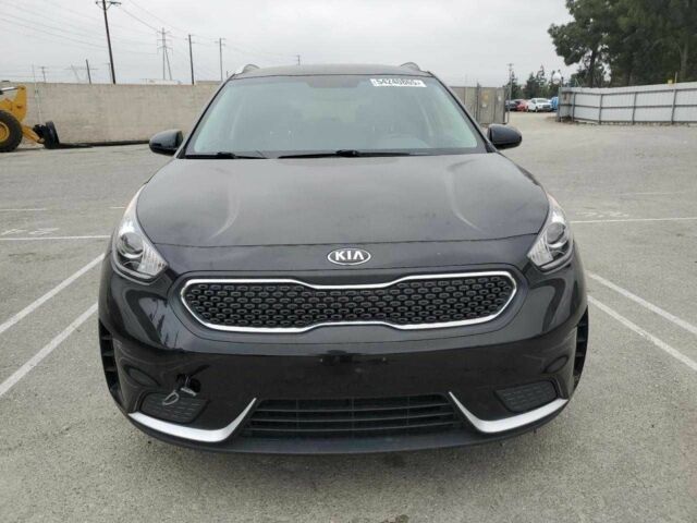 Черный Киа Niro, объемом двигателя 1.6 л и пробегом 70 тыс. км за 13000 $, фото 5 на Automoto.ua