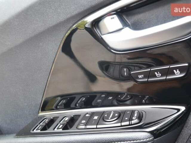 Черный Киа Niro, объемом двигателя 0 л и пробегом 155 тыс. км за 16500 $, фото 23 на Automoto.ua