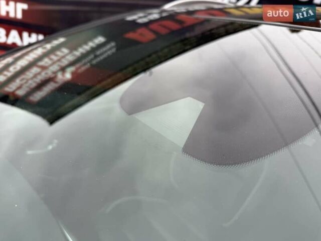 Чорний Кіа Niro, об'ємом двигуна 0 л та пробігом 165 тис. км за 18800 $, фото 11 на Automoto.ua