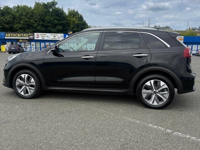 Киа Niro 2019 в Киеве на Automoto.ua Черный Киа Niro, объемом двигателя 0 л и пробегом 128 тыс. км за 17400 $, фото 4 на Automoto.ua