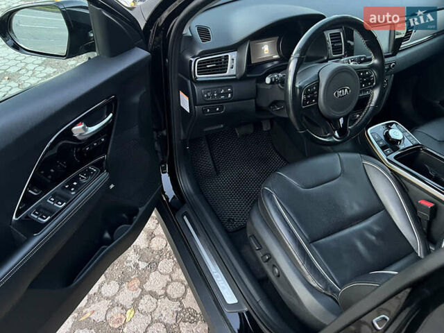 Черный Киа Niro, объемом двигателя 0 л и пробегом 95 тыс. км за 18300 $, фото 11 на Automoto.ua