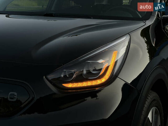 Черный Киа Niro, объемом двигателя 0 л и пробегом 148 тыс. км за 17500 $, фото 56 на Automoto.ua