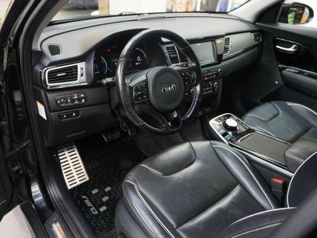 Кіа Niro 2019 у Києві на Automoto.ua Чорний Кіа Niro, об'ємом двигуна 0 л та пробігом 158 тис. км за 14200 $, фото 9 на Automoto.ua