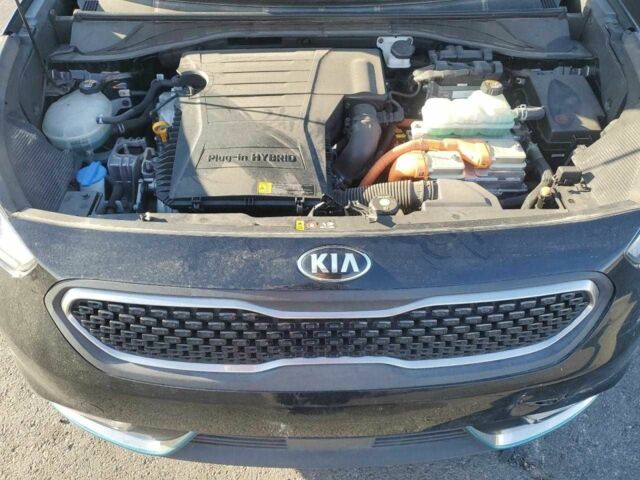 Чорний Кіа Niro, об'ємом двигуна 0 л та пробігом 94 тис. км за 3800 $, фото 10 на Automoto.ua