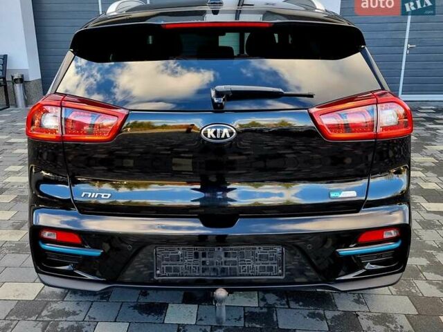 Черный Киа Niro, объемом двигателя 0 л и пробегом 89 тыс. км за 19899 $, фото 21 на Automoto.ua