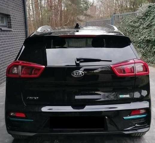Киа Niro 2019 в Киеве на Automoto.ua Черный Киа Niro, объемом двигателя 0 л и пробегом 120 тыс. км за 11500 $, фото 4 на Automoto.ua