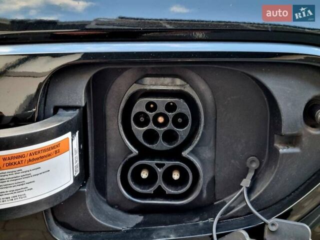 Черный Киа Niro, объемом двигателя 0 л и пробегом 89 тыс. км за 19899 $, фото 97 на Automoto.ua